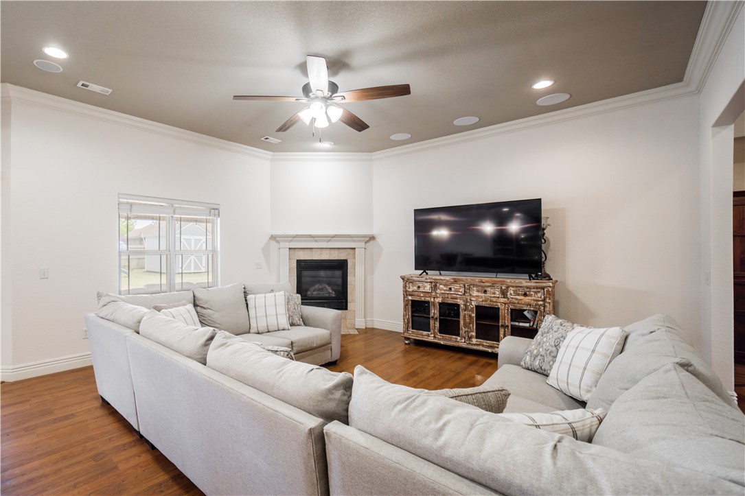 Dixieland Crossing - Residential