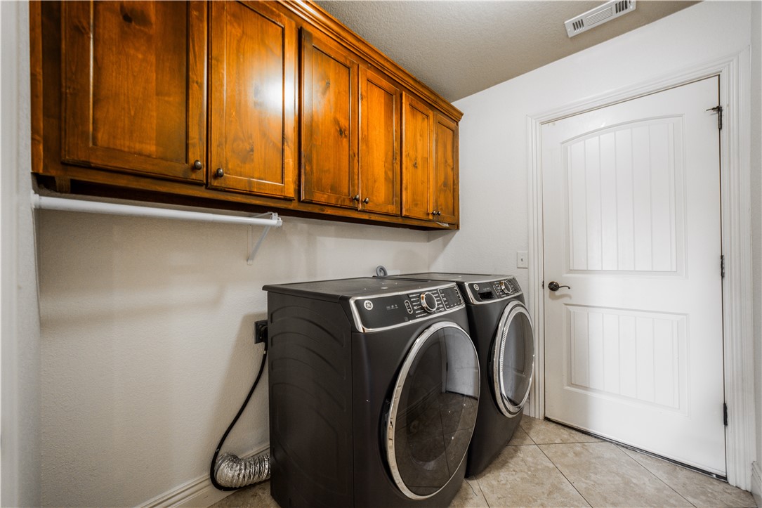 Dixieland Crossing - Residential