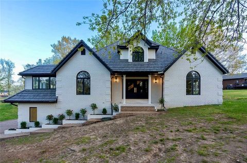 Photo of 14425 Zimmerman Lane, Rogers, AR 72756 (MLS # 1354807)