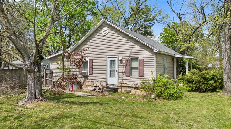 THIS IS A FIXER UPPER OR START OVER, REGARDLESS, IT IS AN EXTRA-LARGE CORNER LOT IN THE LOCATION OF DOWNTOWN ROGERS, close to entertainment life, boutiques, restaurant(s), only 10 min to Beaver Lake, lots of new construction in the area, this is a great opportunity for the entrepreneur or talented person. There is a home with multiple add-on(s) (no pics of inside), gutted kitchen and non-functioning water situation, roof is new (but isn't properly installed as seller understands), old termite damage/treatment, crawl space, some of the home is still in decent condition other parts are in need of work. The shop has parking, water, electric (there is a small living quarter in the shop). There have been some drainage issues where a drainage trench was dug in (by seller) to avoid issues inside the shop. THIS IS A FIXER UPPER ON A GREAT CORNER LOT WITH GREAT OPPORTUNITY! 2 LOTS TOTAL! DIVIDE, REBUILD, MAKE A TURN! Flipper home! DO NOT ENTER WITHOUT AN APPOINTMENT *** THIS PROPERTY IS NOT VACANT AND WILL BE CLEANED OUT.