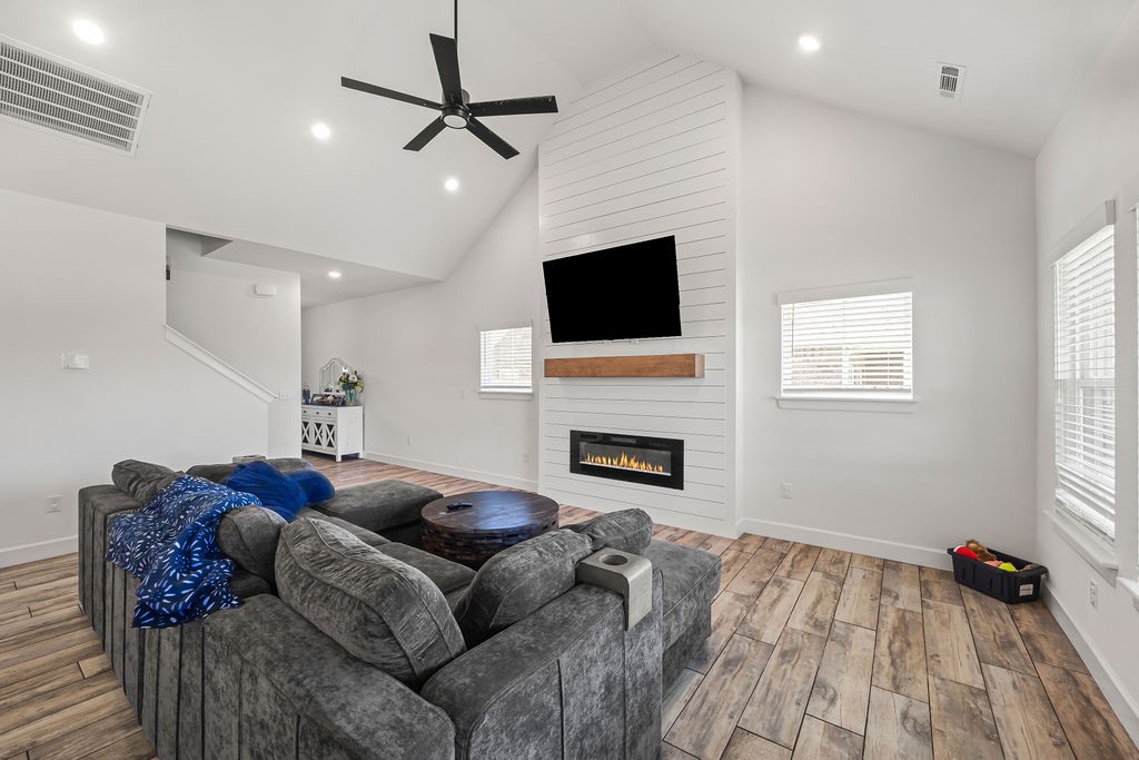Annika Estates - Residential