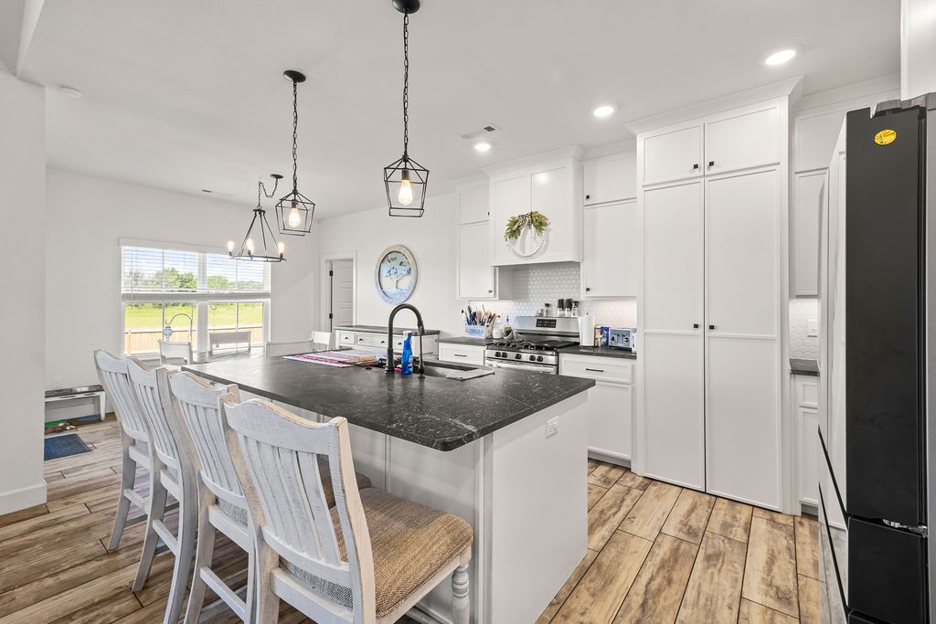 Annika Estates - Residential