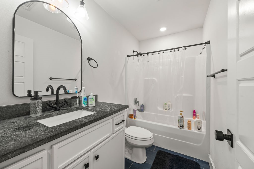 Annika Estates - Residential