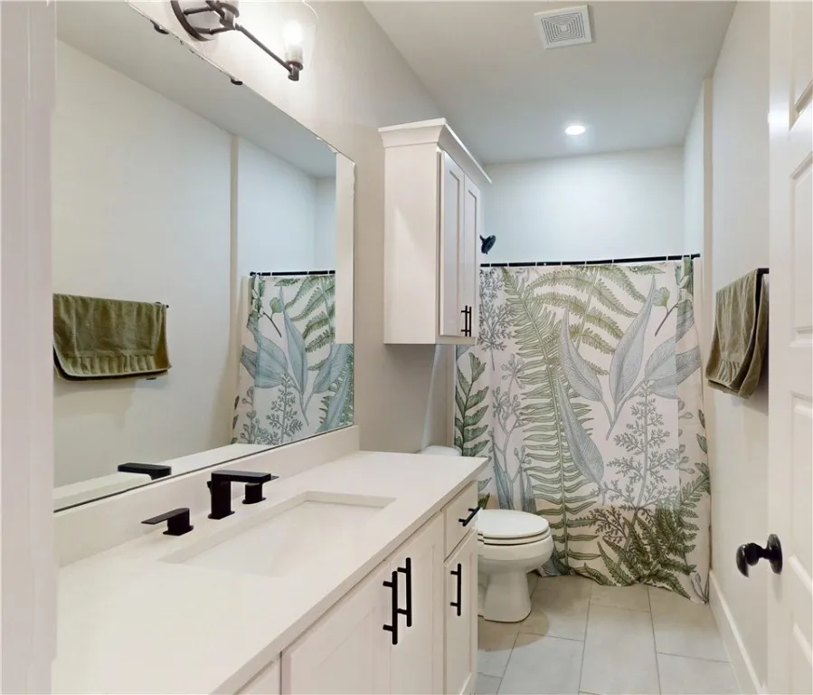 Springdale, Arkansas 72762, United States, 4 Bedrooms Bedrooms, ,3 BathroomsBathrooms,Residential,Active,107044