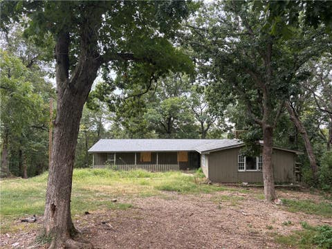 Photo of 60 Saturn Avenue, Holiday Island, AR 72631 (MLS # 1359255)