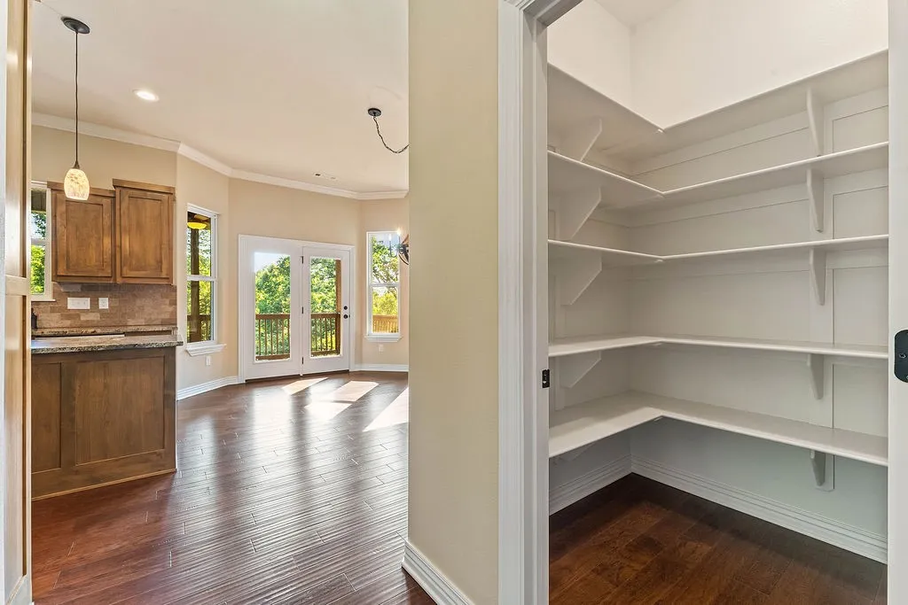 Bella Vista, Arkansas 72715, United States, 3 Bedrooms Bedrooms, ,2 BathroomsBathrooms,Residential,Pending,212996