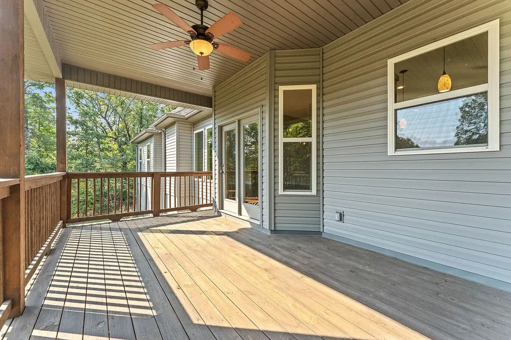 Bella Vista, Arkansas 72715, United States, 3 Bedrooms Bedrooms, ,2 BathroomsBathrooms,Residential,Pending,212996