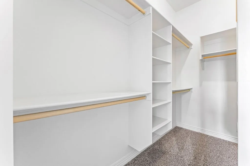 Bella Vista, Arkansas 72715, United States, 3 Bedrooms Bedrooms, ,2 BathroomsBathrooms,Residential,Pending,212996