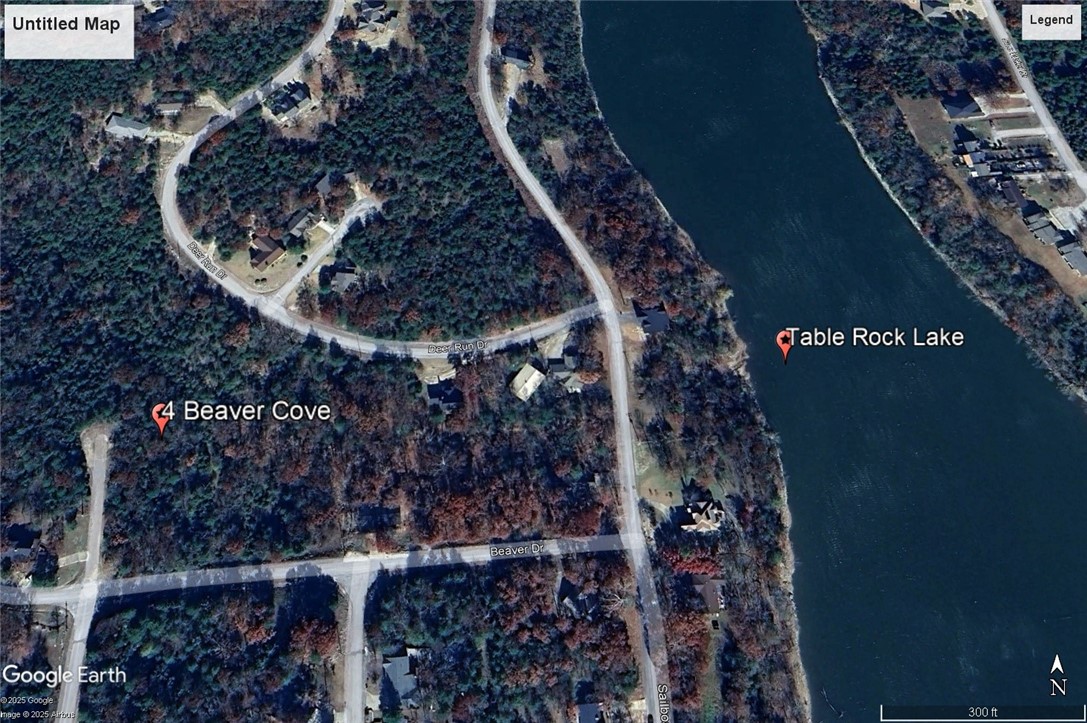 Ready to build your dream home? Quiet and gently wooded near the lake, this cul-de-sac lot offers the best of both worlds. Enjoy the amenities in Holiday Island like golf courses, a country club, swimming, tennis and a marina with a fishing dock or watch the local fauna from your front porch! Nearby Eureka Springs or Rogers offers great shopping and vibrant cultural hubs.