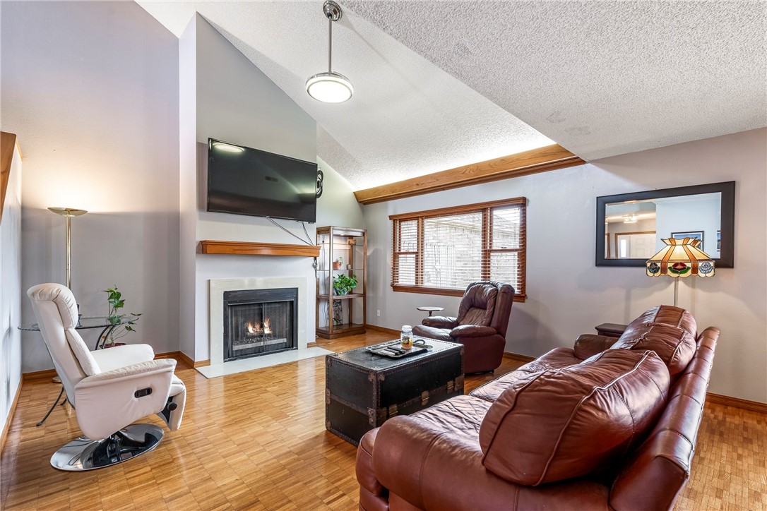 Windsor Place Sub Rogers - Residential