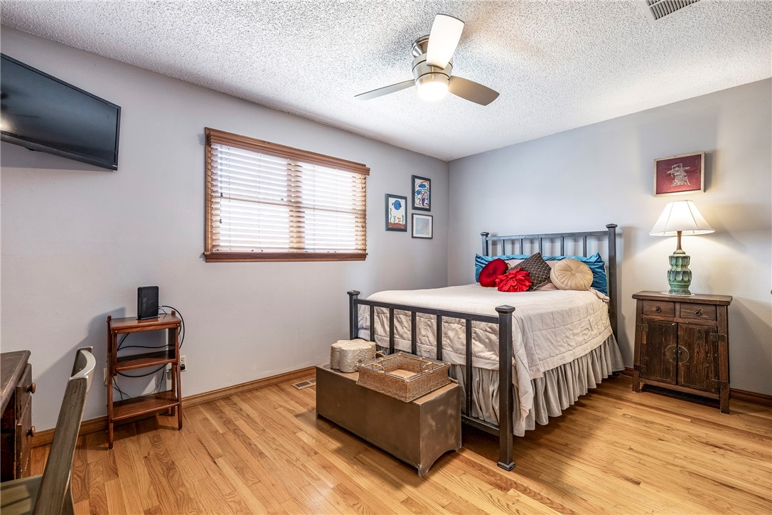 Windsor Place Sub Rogers - Residential