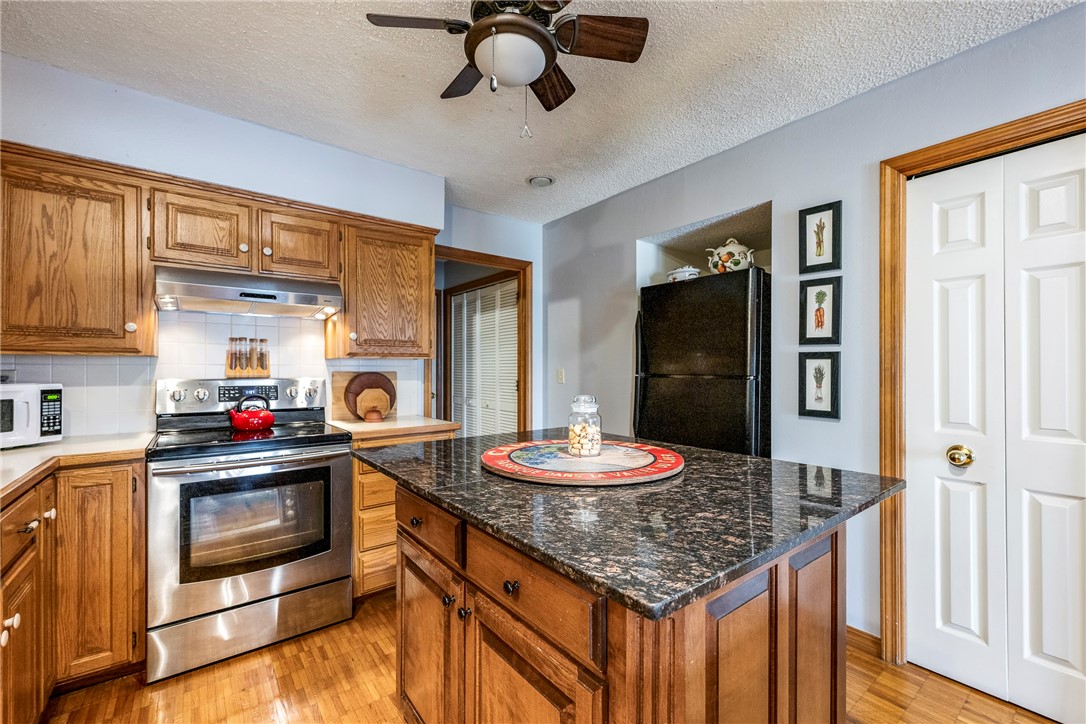 Windsor Place Sub Rogers - Residential