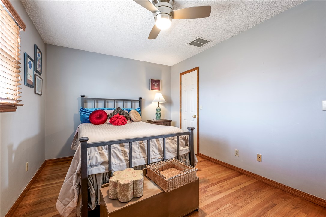 Windsor Place Sub Rogers - Residential