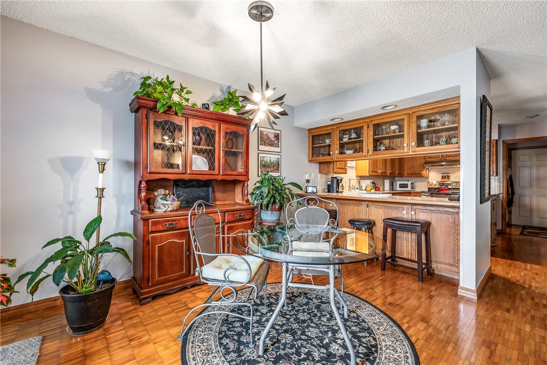 Windsor Place Sub Rogers - Residential