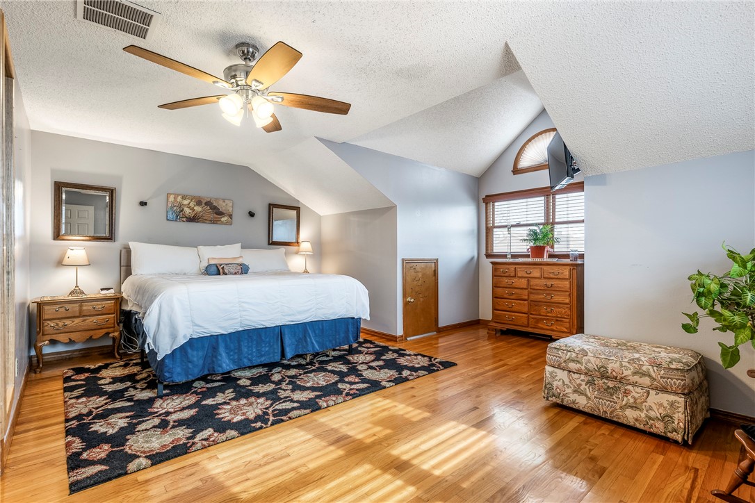 Windsor Place Sub Rogers - Residential