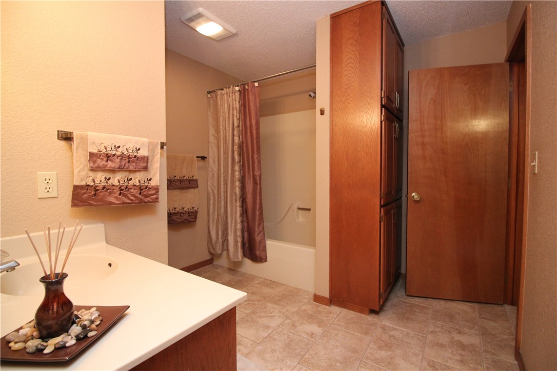 Melanie Sub Bvv - Residential