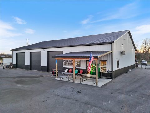 Photo of 1245 N Center Street, Elkins, AR 72727 (MLS # 1330224)