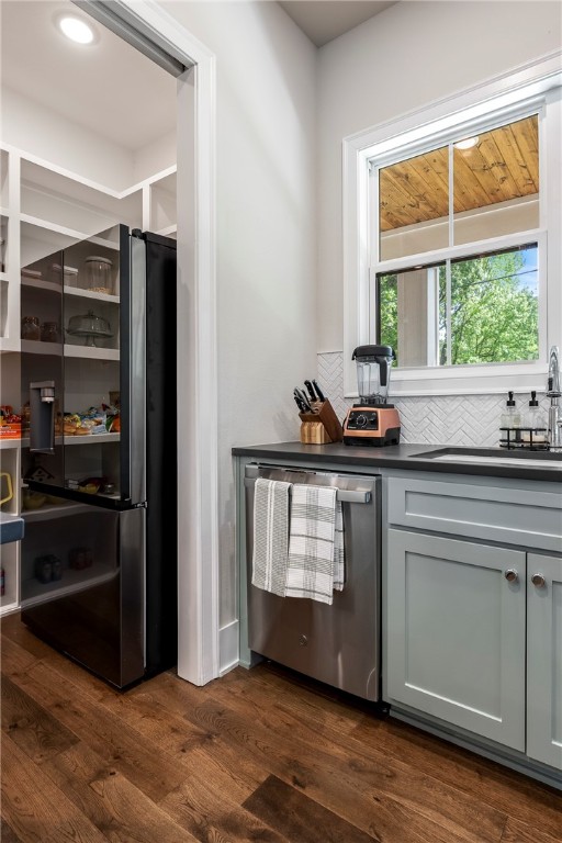 Dutton Woods - Residential