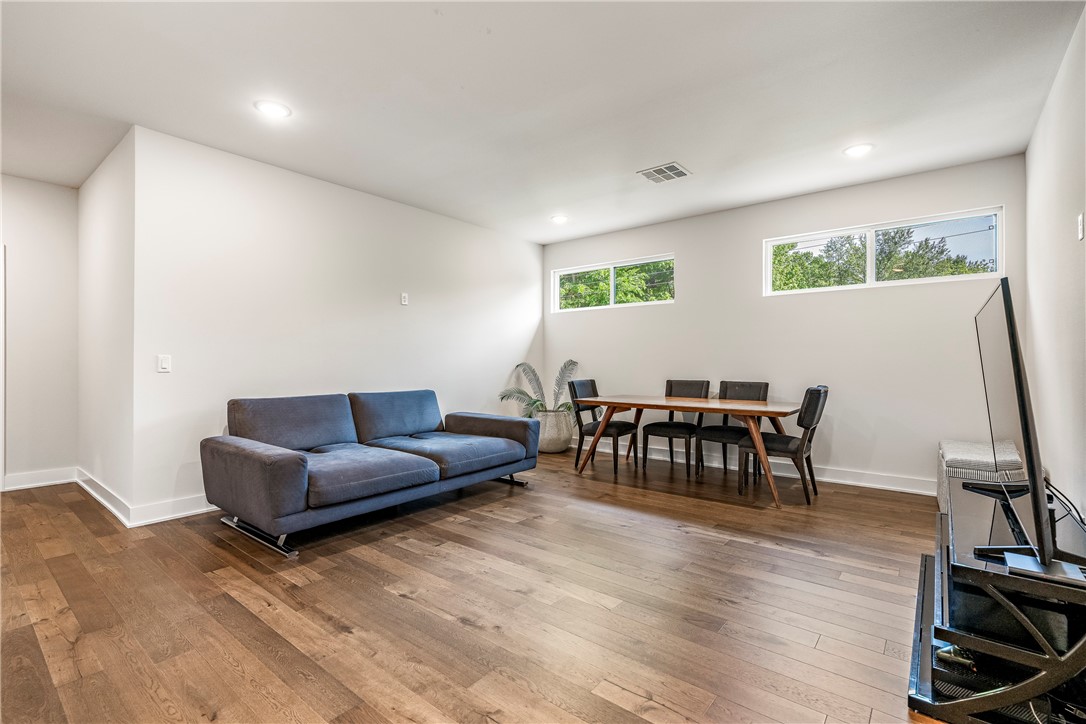 Dutton Woods - Residential