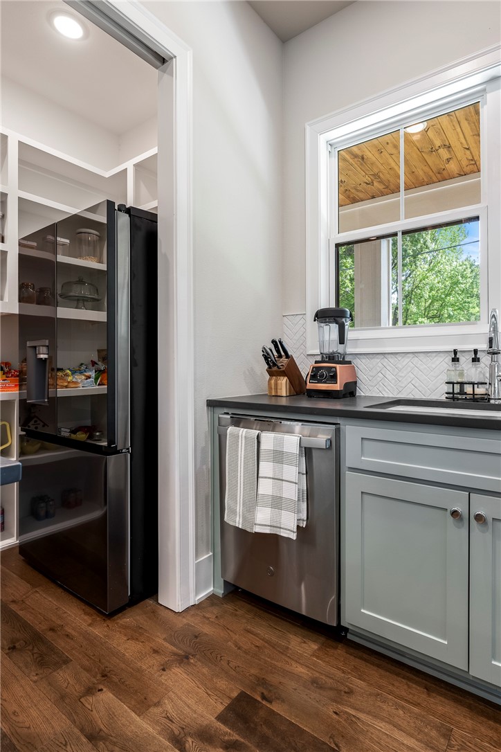 Dutton Woods - Residential