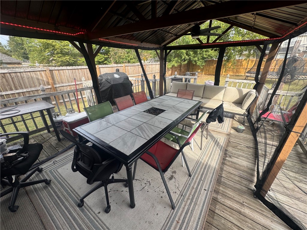 Whispering Timbers Ph 10 Rogers - Residential