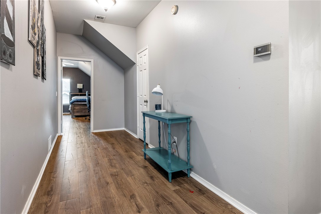 Whispering Timbers Ph 10 Rogers - Residential