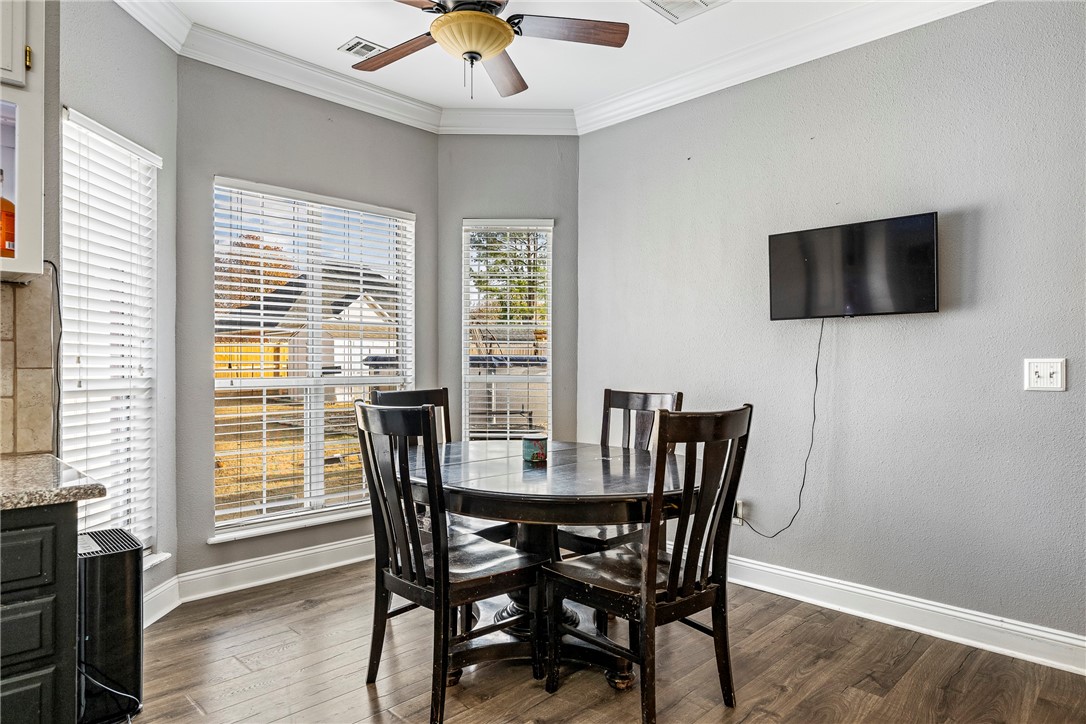 Whispering Timbers Ph 10 Rogers - Residential