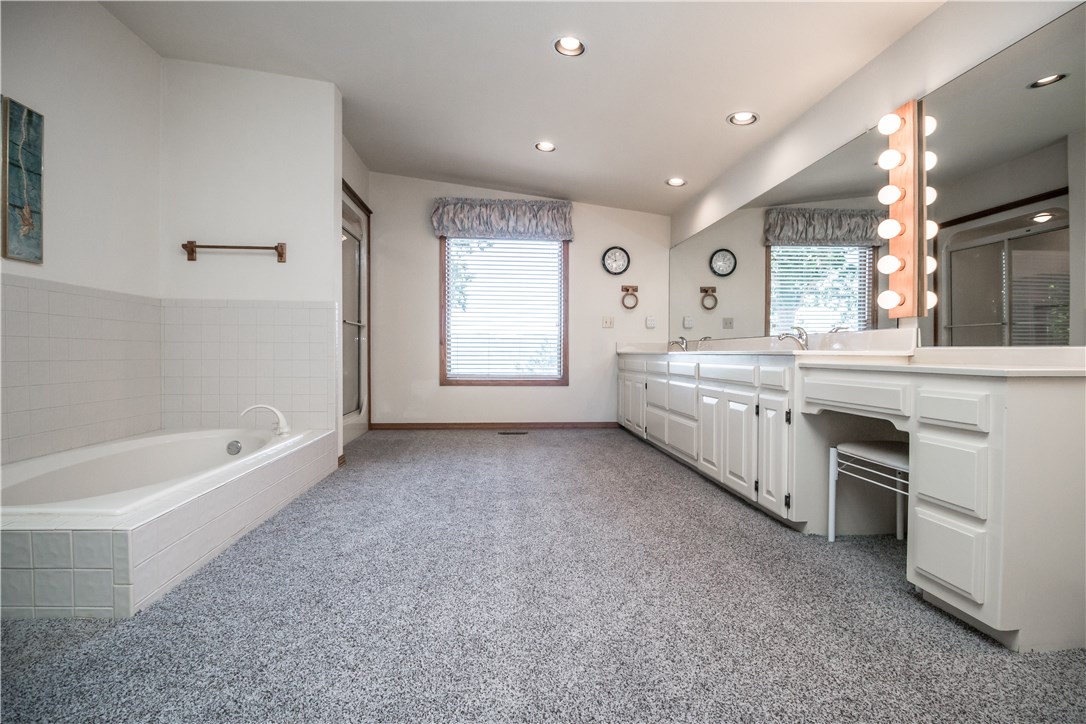 Rivercliff - Residential