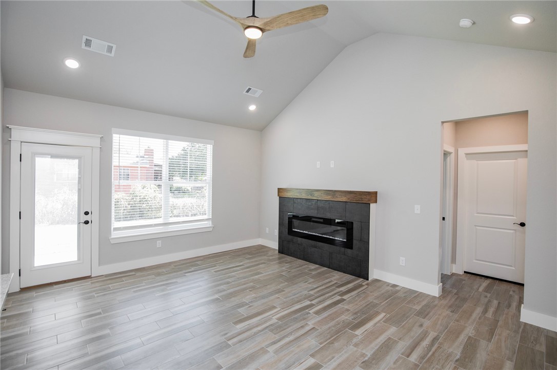 GRAND ESTATES PH 1-GENTRY - Residential
