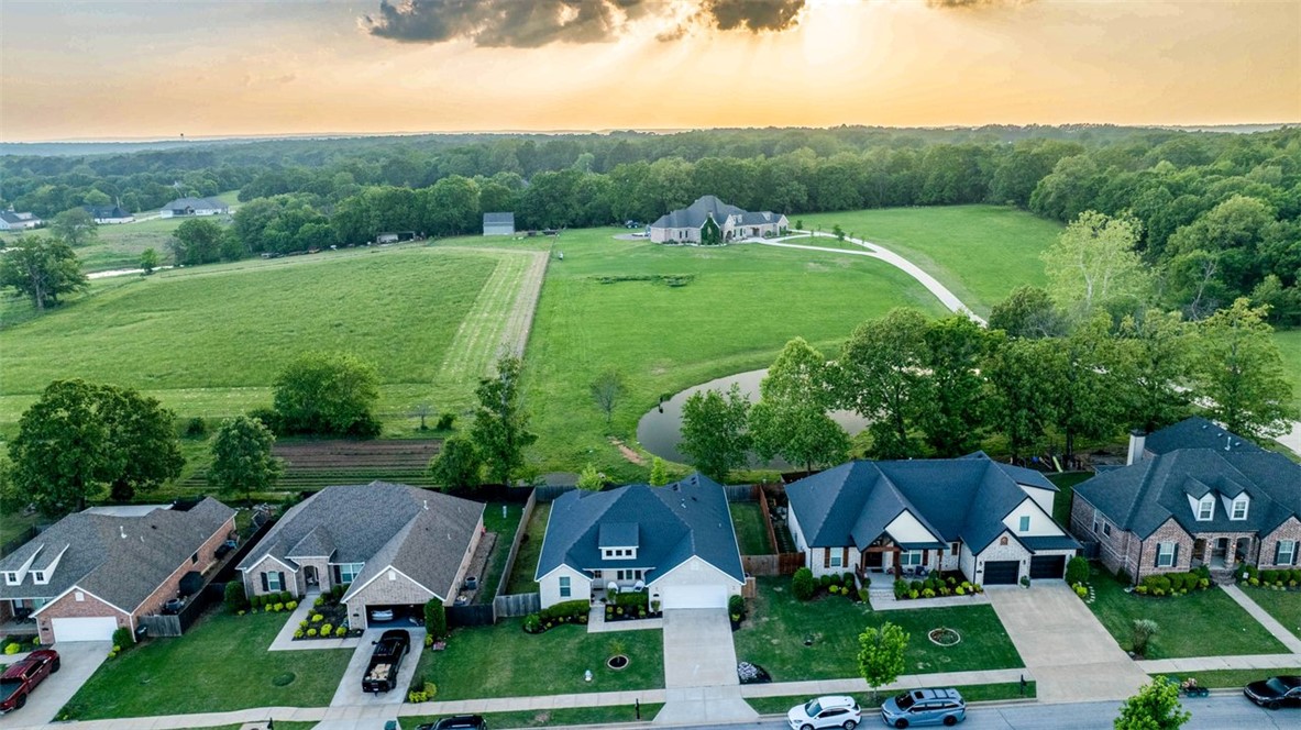 Hughmount Village - Residential