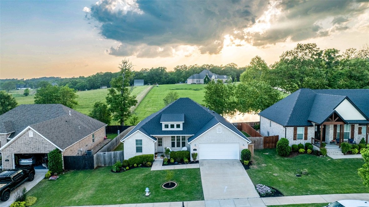 Hughmount Village - Residential