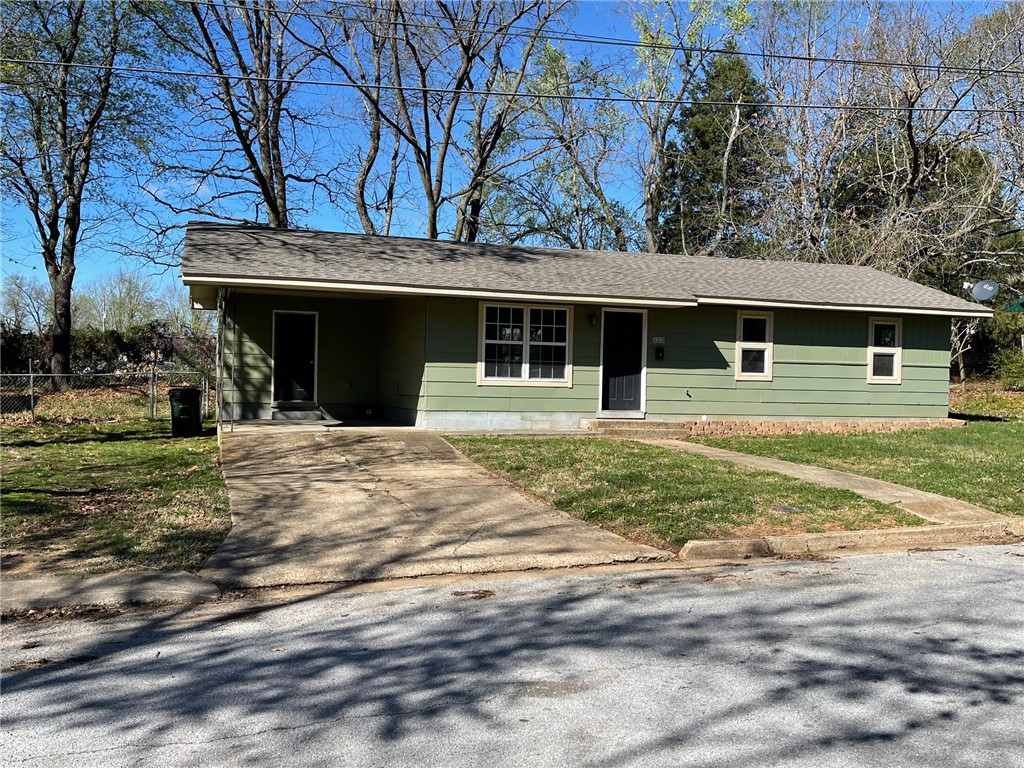 3-bedroom 1 bath home located in the center of Berryville. This property is within walking distance of a park, the city pool, movie theatre and public square for shopping. This home has recently been updated to include new wiring, hot water heater, drywall and carpet. with a newer roof this would make a great starter home or investment property. Property is located on a dead-end street in a quiet neighborhood.