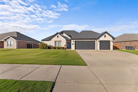Photo of 3854 Stonehenge Avenue, Springdale, AR 72764 (MLS # 1333837)