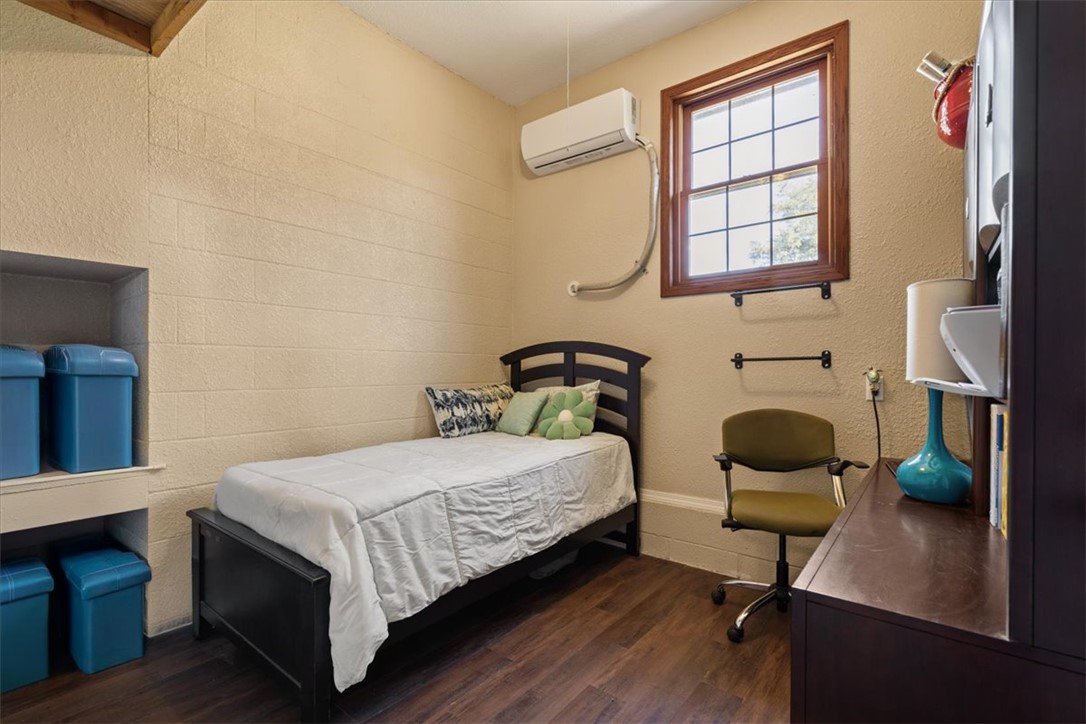 Gravette - Residential