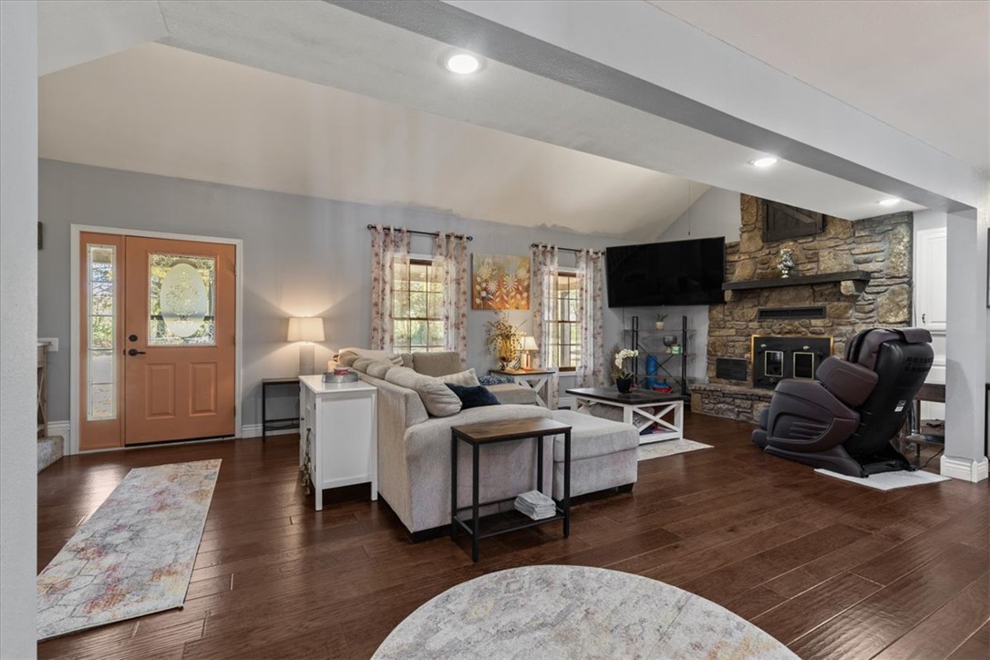 Gravette - Residential