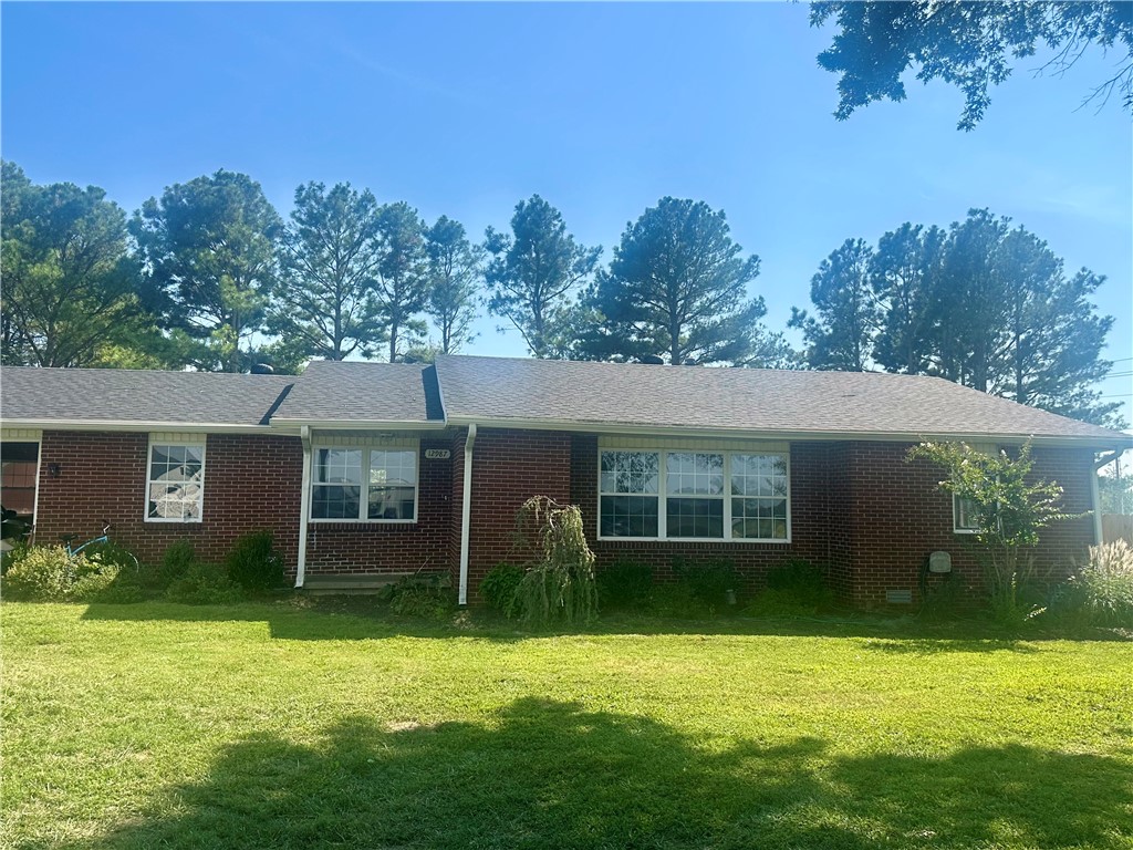 Situated on nearly an acre (.89) at the corner of Harmon Rd and Arbor Acres, this property offers the perfect blend of space and convenience. Surrounded by some of the area’s most picturesque horse farms, you’ll enjoy a serene country setting while staying just minutes from Fayetteville, Springdale, and Tontitown. The home is being refreshed with brand-new flooring, carpet, paint, fencing, and more—making it completely move-in ready for its next owner.