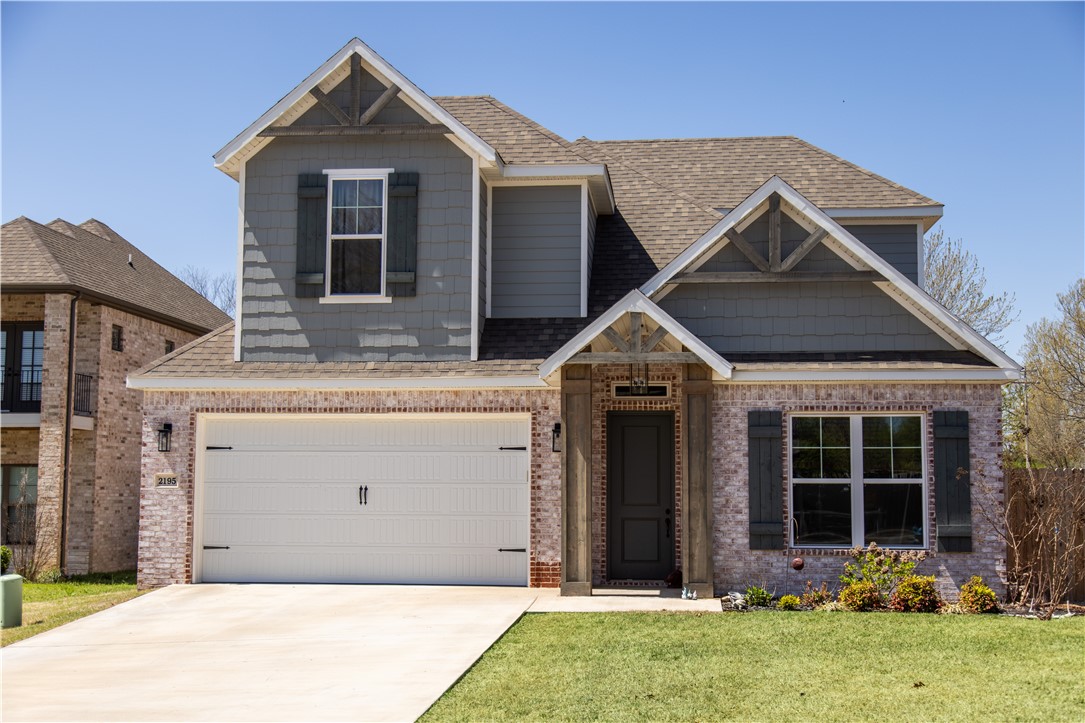 Looking for space, style, and convenience? This inviting 4-bedroom, 3-bath home has it all! Located just minutes from the University of Arkansas, shopping, parks, and easy access to I-49, it’s the perfect blend of comfort and everyday convenience.
Step inside to find a bright, modern design with upgraded engineered wood floors and a cozy gas fireplace—perfect for movie nights or hosting friends. The open and functional layout includes a main-level primary suite and a second bedroom downstairs, with two more bedrooms upstairs—great for privacy, guests, or a home office.
You’ll love the thoughtful details like the spacious pantry, extra storage in the laundry room, and the peaceful, close-knit community feel. Whether you’re starting a family, working remotely, or just looking for a smart move near everything Fayetteville has to offer, this home checks all the boxes.
Don’t miss your chance to make it yours—schedule a tour today!