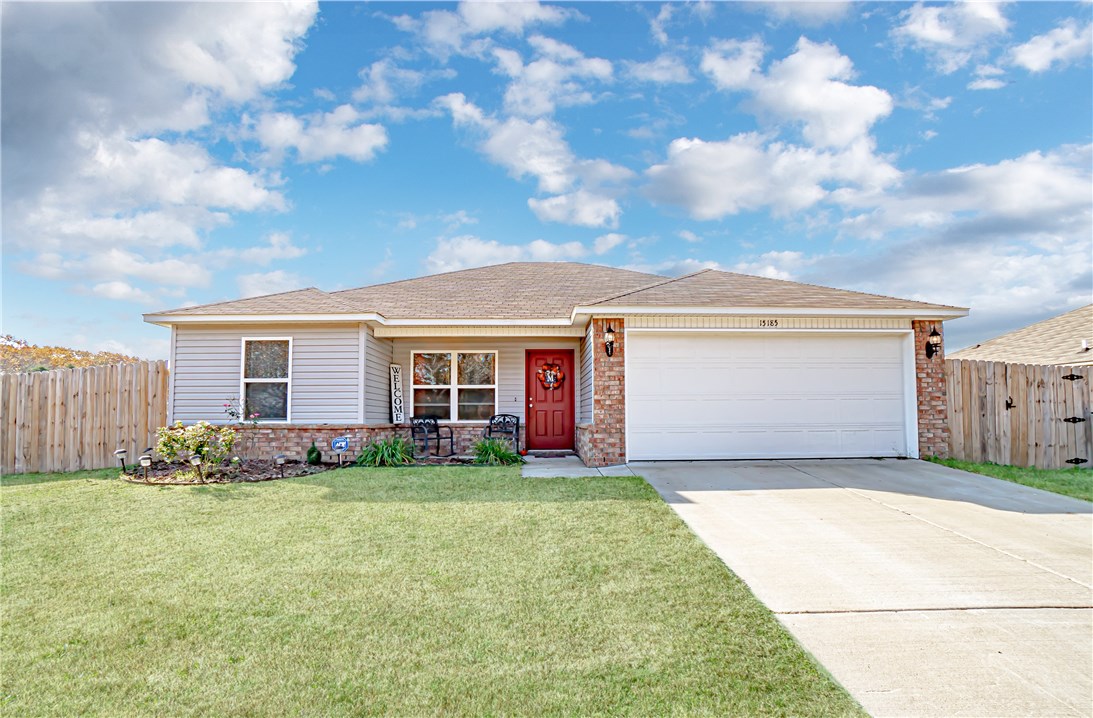 Like-new home that is move in ready! Enjoy the split floor plan where the master is on one side and guest bedrooms on the other. Open floor plan is perfect for entertaining. Kitchen features beautiful wood cabinets and the perfect amount of counter space. Retreat in the master suite with beautiful laminate flooring and the bathroom features a stand up shower and double vanity. Other bedrooms are spacious and are carpeted. Oversized backyard is perfect for your family! Investors and first time home buyers welcome!