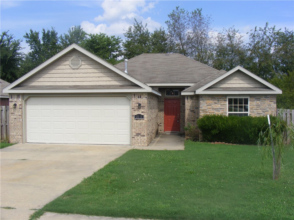 4 Bedrooms for $160,000!! This home is well designed with 4 bedrooms, a large living room, large closets and utility room. New flooring throughout with a new range. Vaulted and tray ceilings in the living and master. Agent owned.