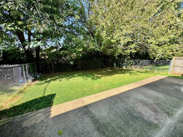 COYOTE TRAIL - Residential Lease