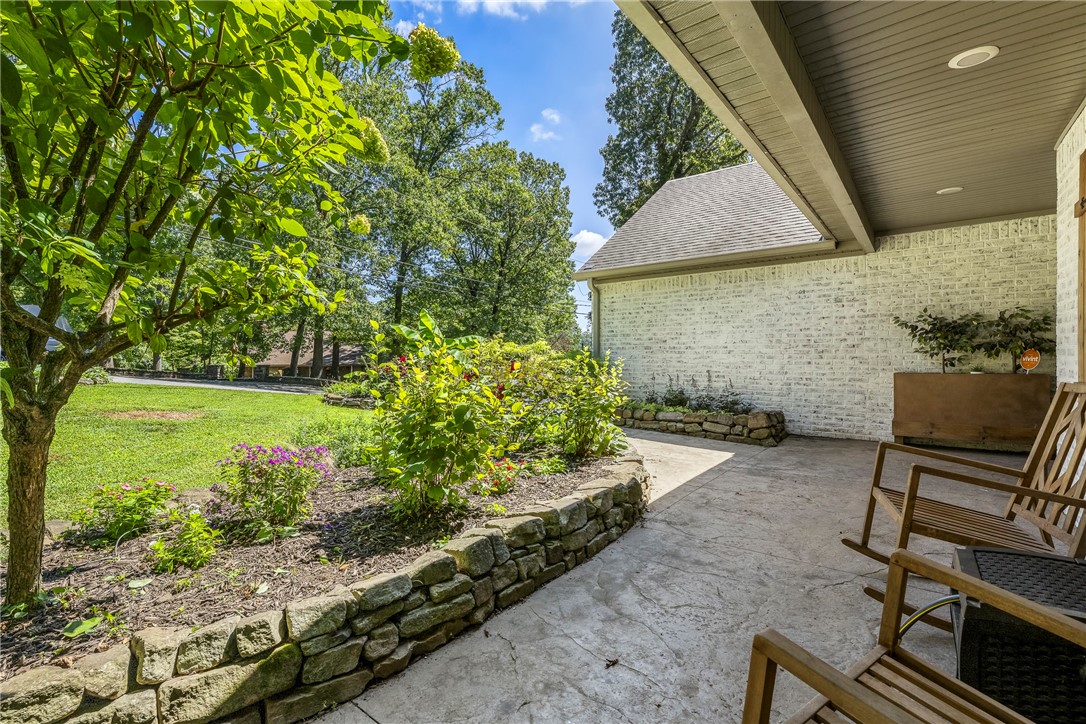 Summit Heights Rogers - Residential