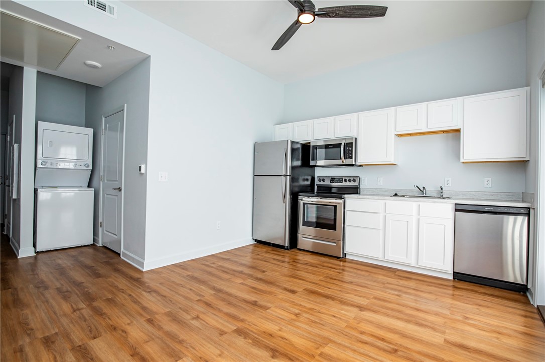 University Of Arkansas - Residential Lease