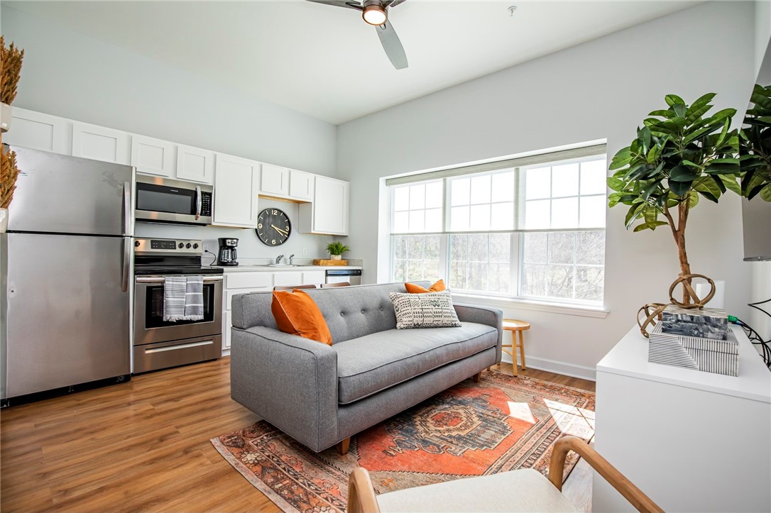 University Of Arkansas - Residential Lease