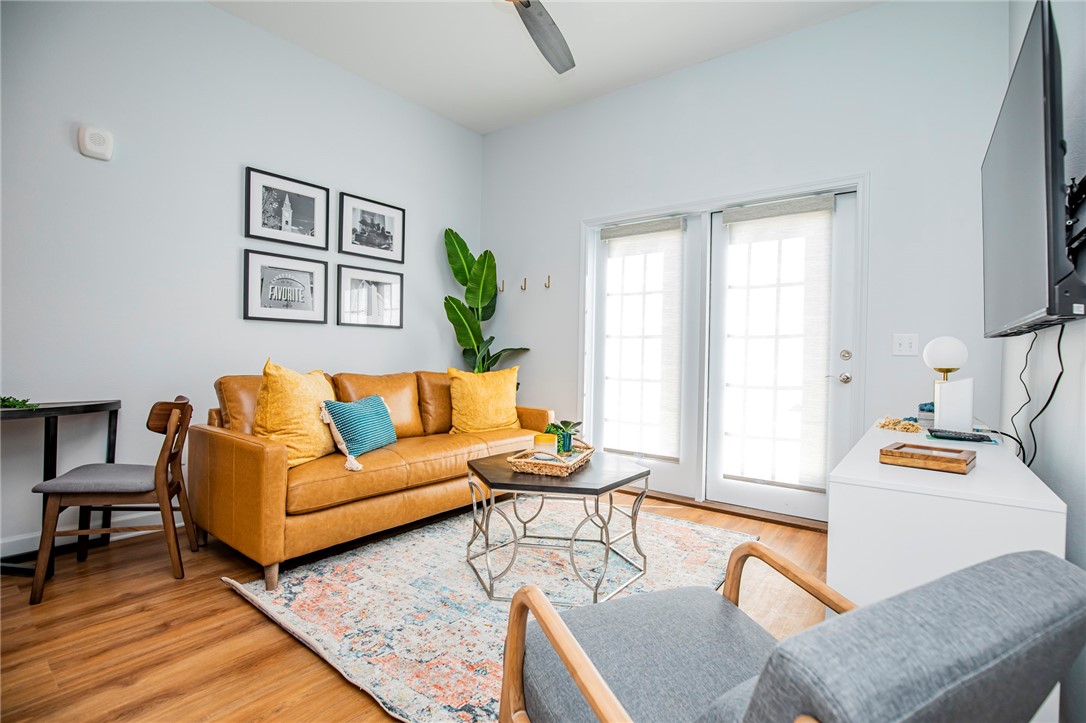 University Of Arkansas - Residential Lease