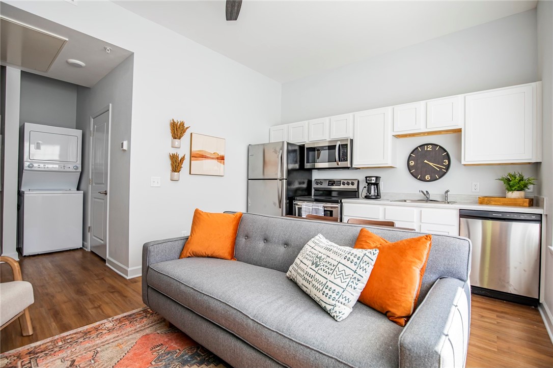 University Of Arkansas - Residential Lease