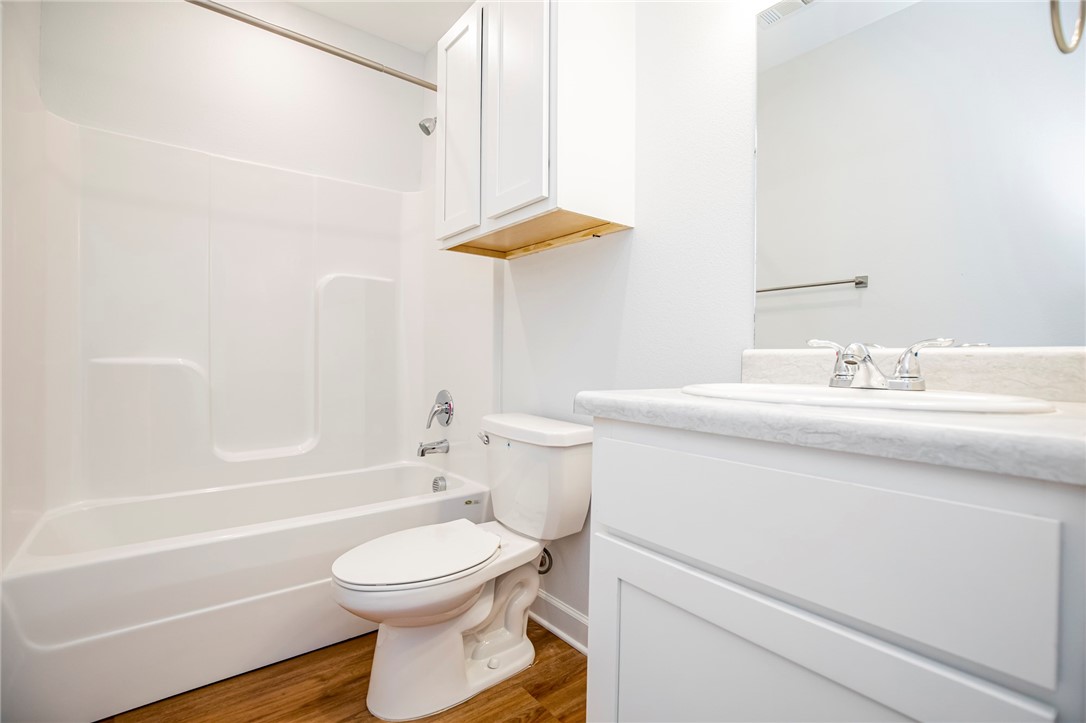 University Of Arkansas - Residential Lease