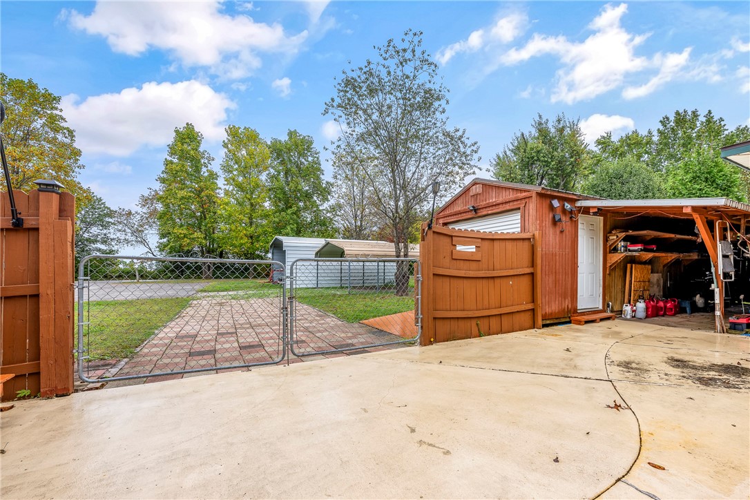 02-18-30-LOWELL - Residential