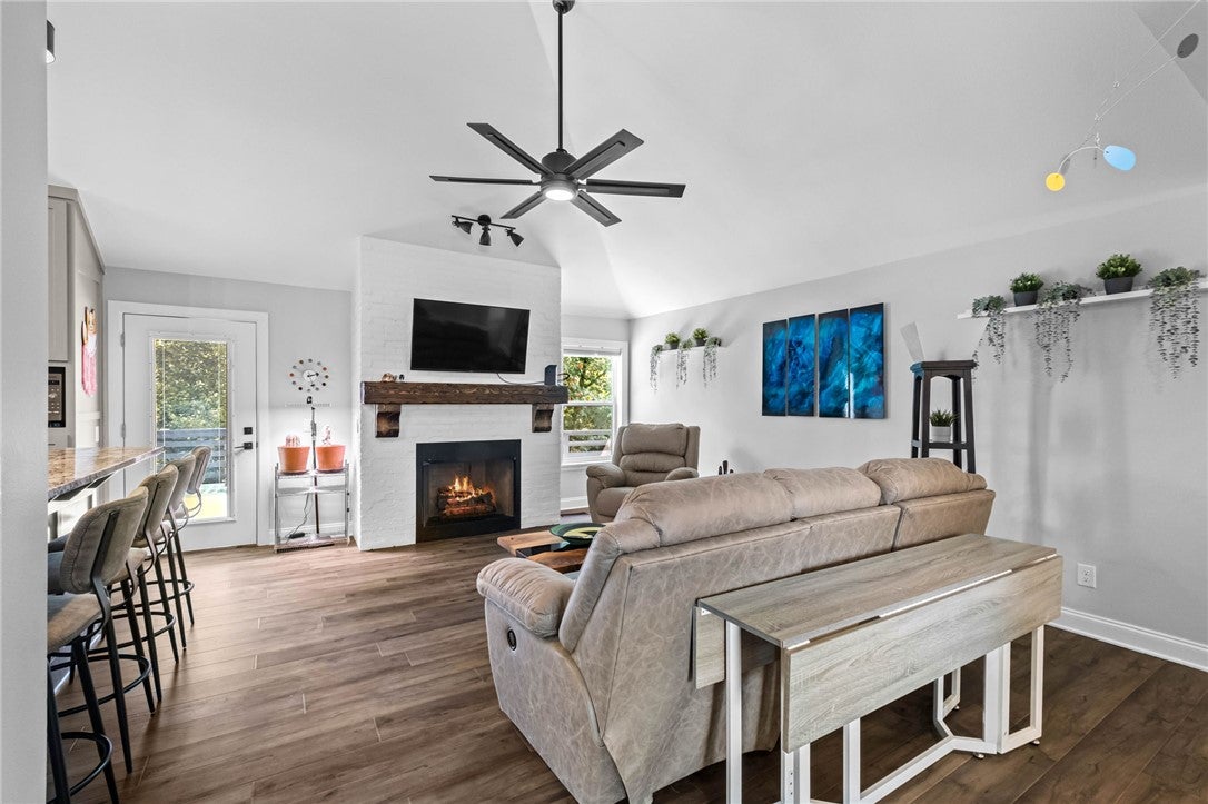 3105 Cardinal Creek Circle