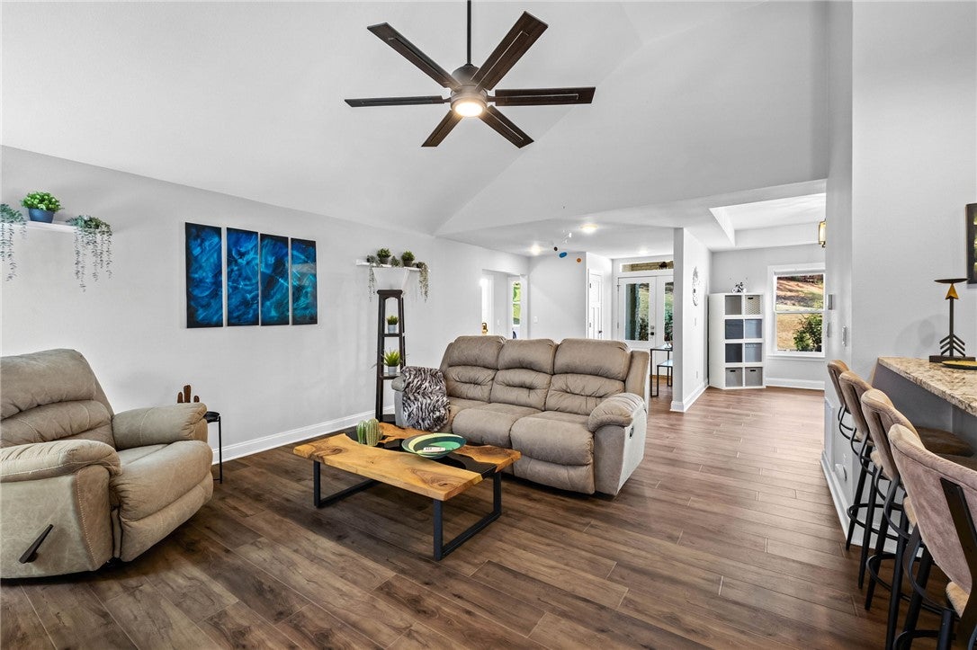 3105 Cardinal Creek Circle