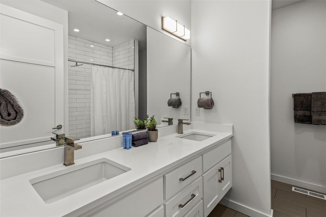 Southside Sub Bentonville - Residential Lease